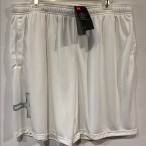 Under Armour Heat Gear Loose Fit XL